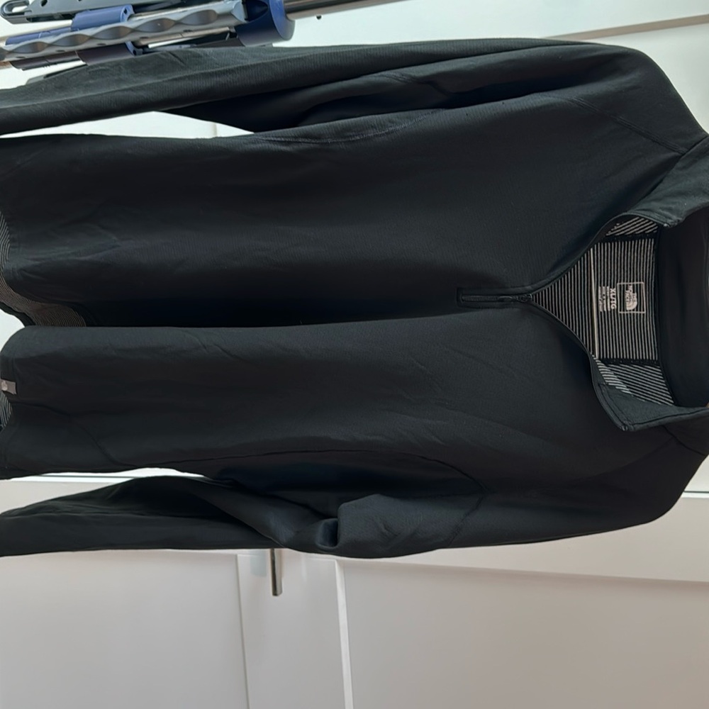 XL Black North Face Flashdry Pullover
